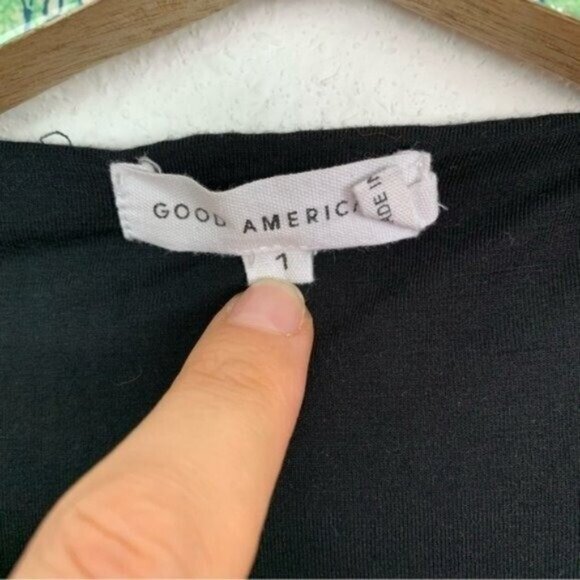 Good American Black Ribbed Square Neck Short Sleeve Stretch Bodysuit Size 1 - Picture 7 of 8